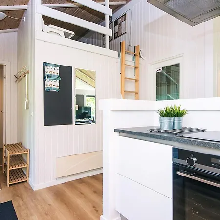 8 Person In Bindslev-by Traum Bindslev