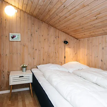 8 Person In Bindslev-by Traum *